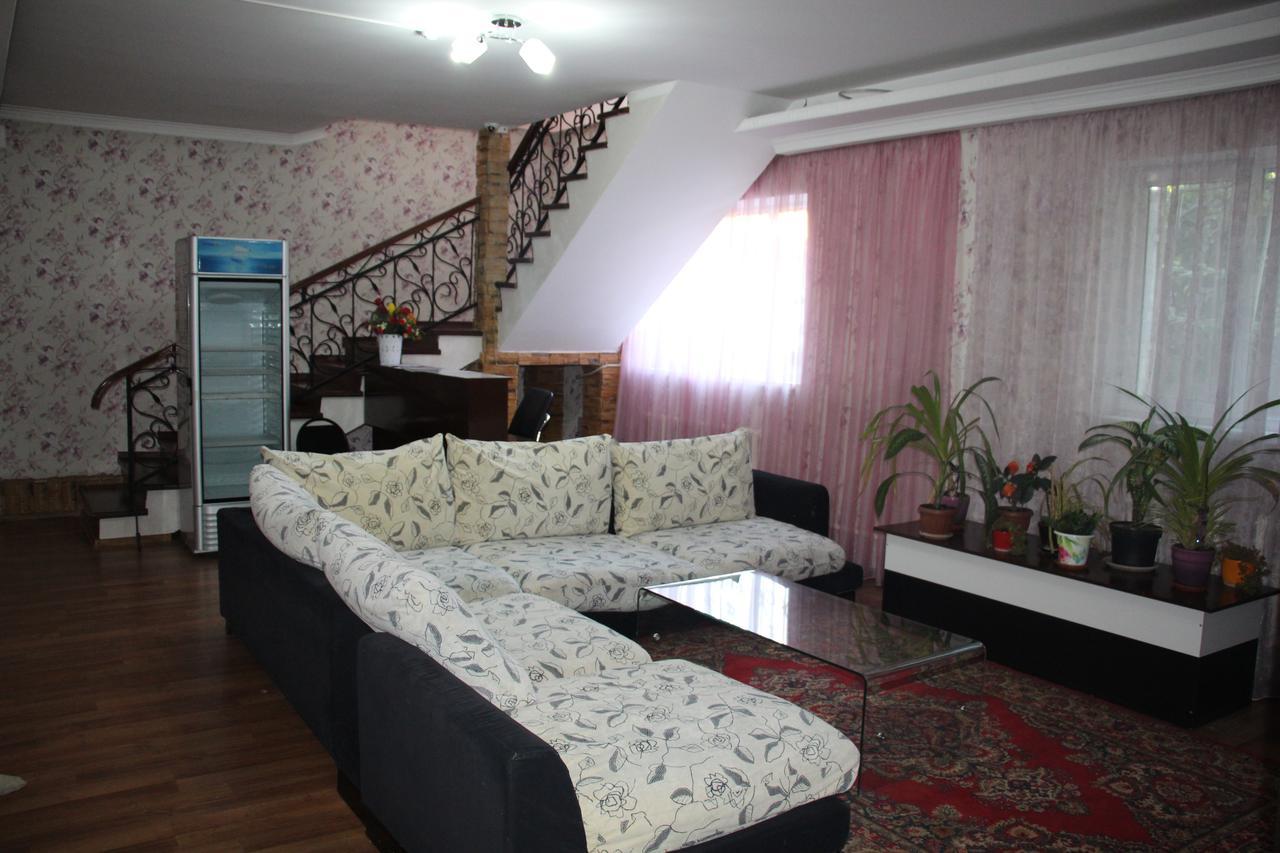 Dream Hostel Sjymkent Exteriör bild
